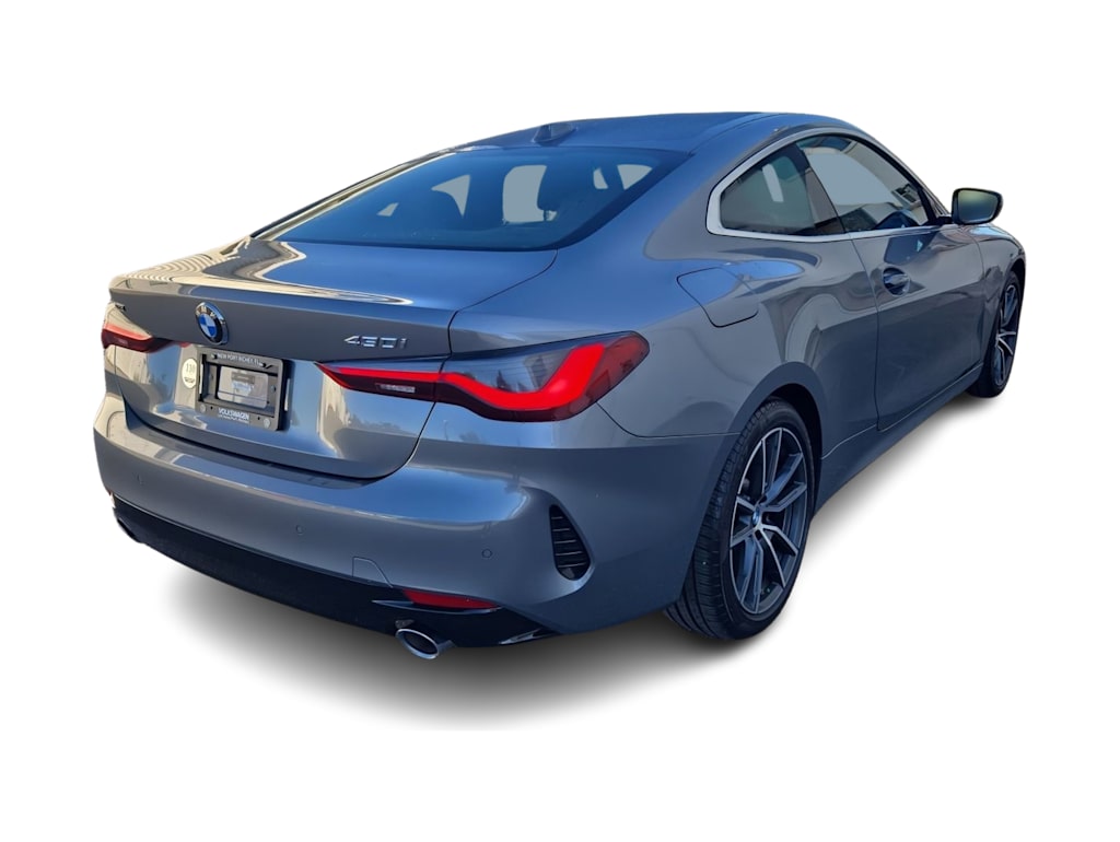 Thumbnail: 2025 BMW 4 Series - 22