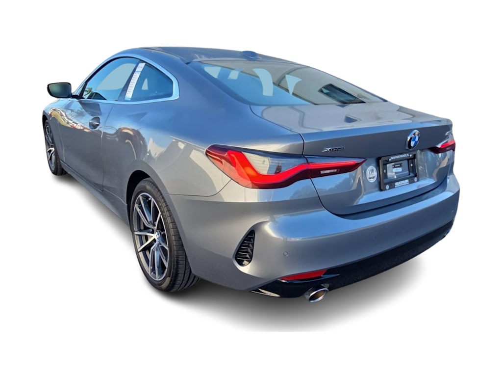 Thumbnail: 2025 BMW 4 Series - 4