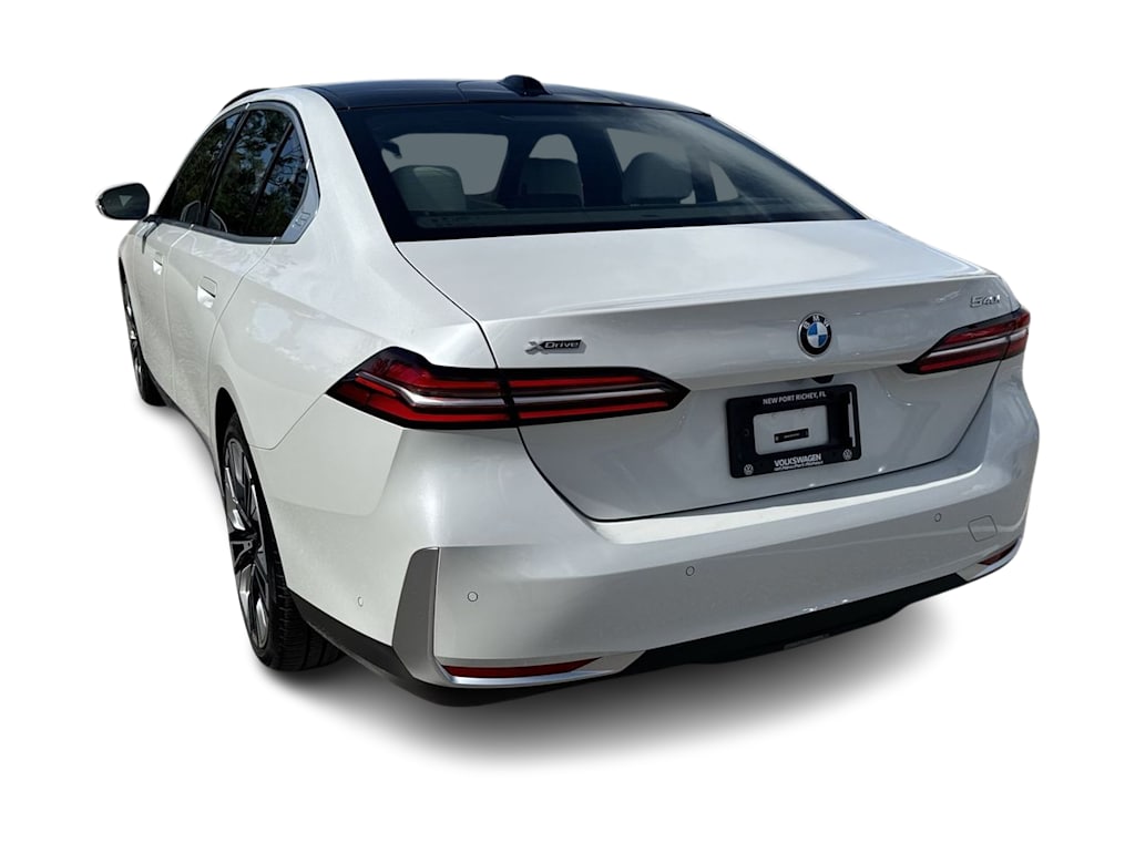 Thumbnail: 2026 BMW 5 Series - 23
