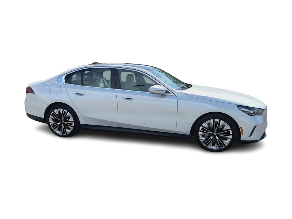 Thumbnail: 2026 BMW 5 Series - 22