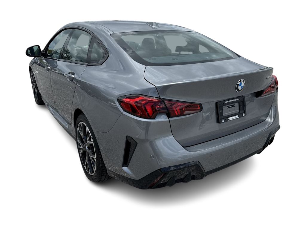 Thumbnail: 2026 BMW 2 Series - 4