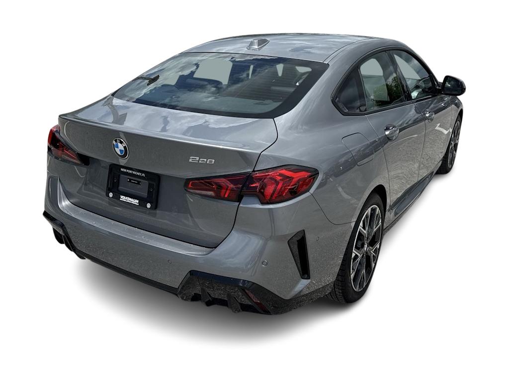 Thumbnail: 2026 BMW 2 Series - 23