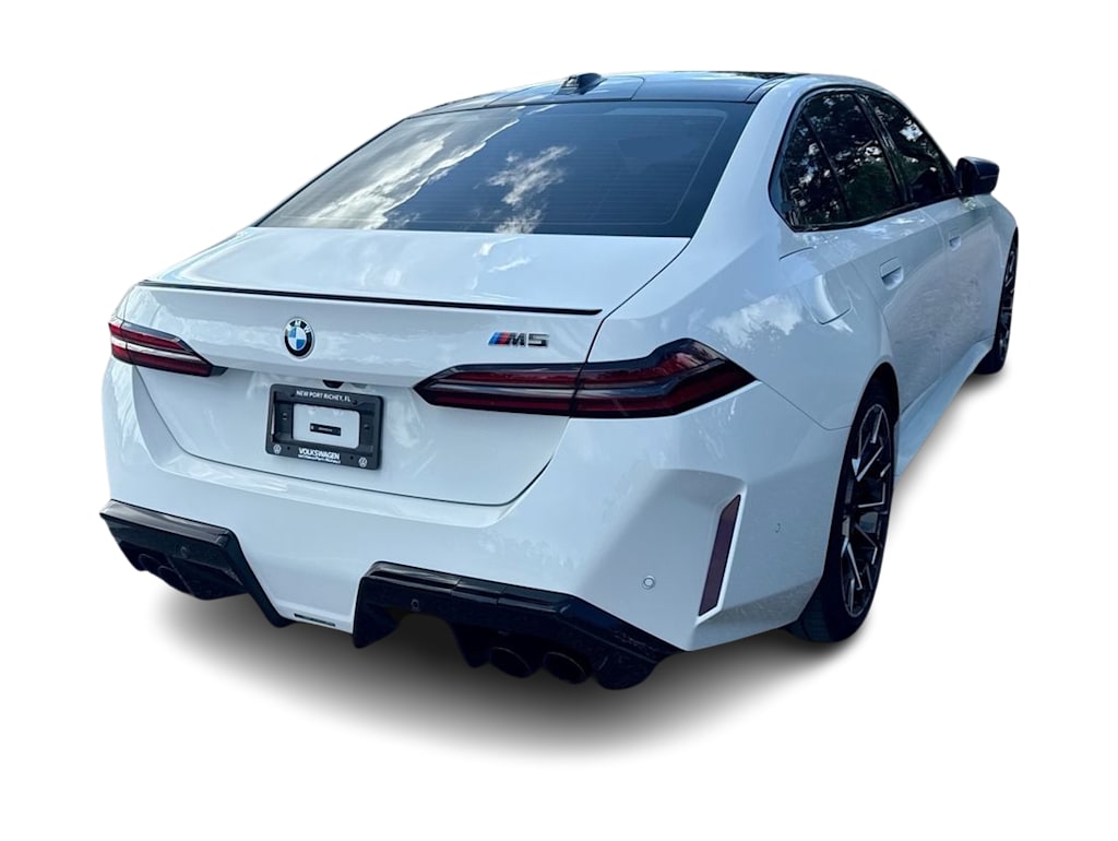 Thumbnail: 2025 BMW M5 - 25