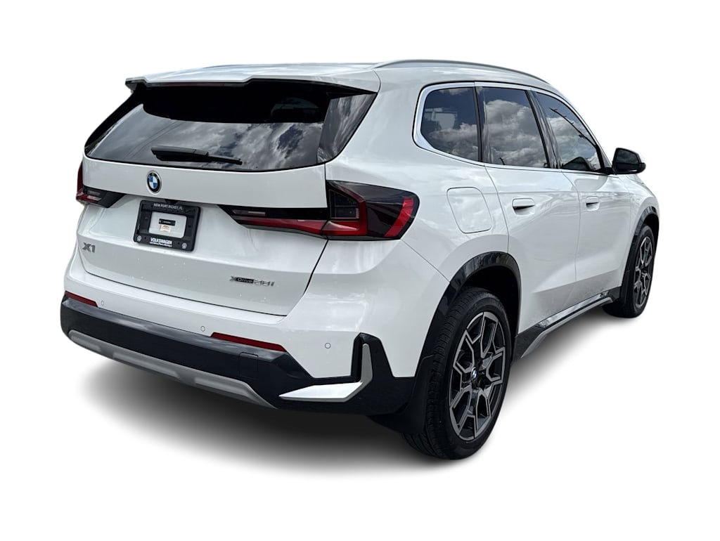 Thumbnail: 2025 BMW X1 - 21