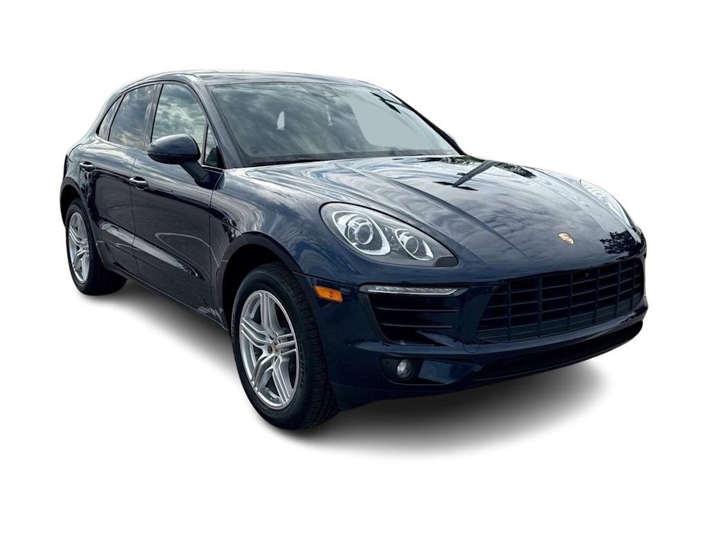 Thumbnail: 2018 Porsche Macan - 29