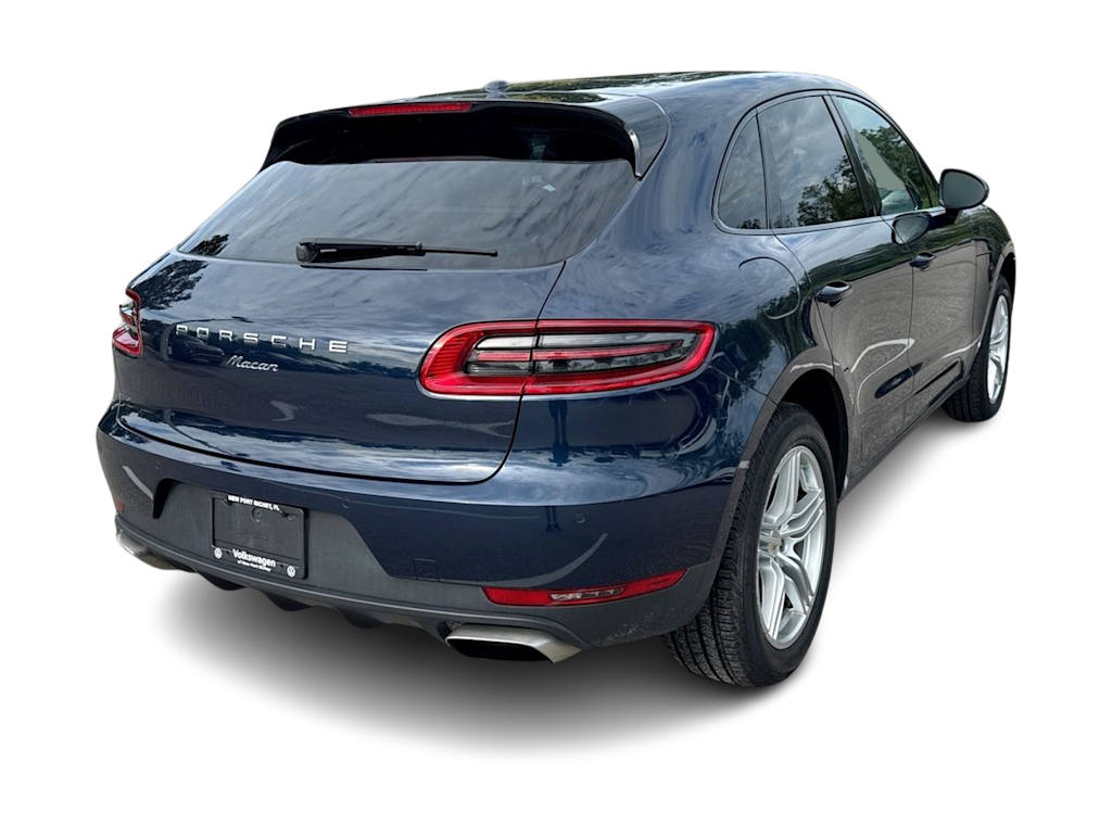 Thumbnail: 2018 Porsche Macan - 27