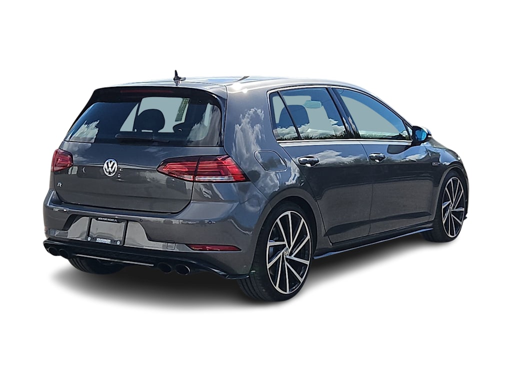 Thumbnail: 2018 Volkswagen Golf - 21