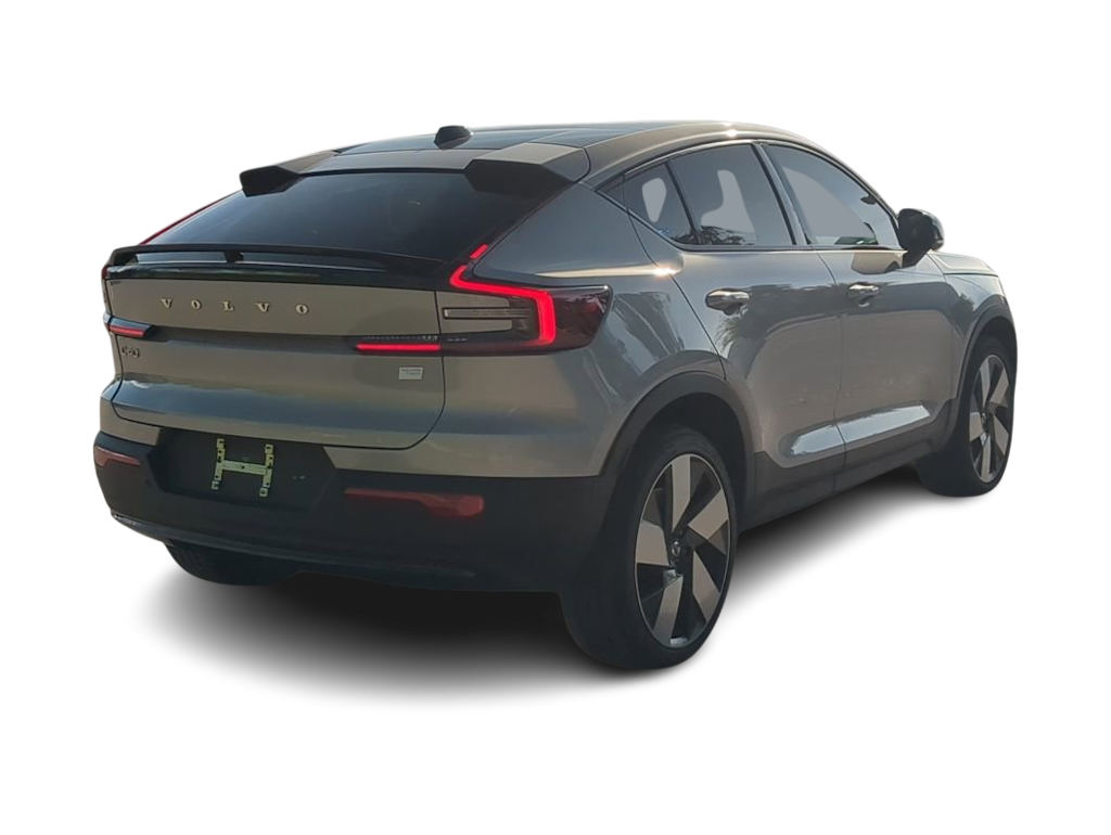 Thumbnail: 2023 Volvo C40 - 21
