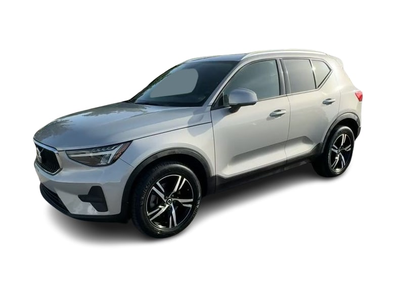 Thumbnail: 2023 Volvo XC40 - 3