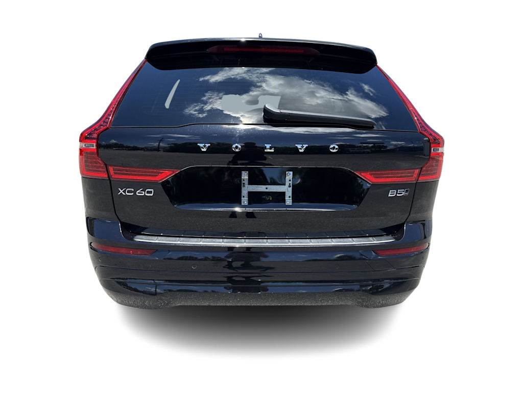 Thumbnail: 2022 Volvo XC60 - 5