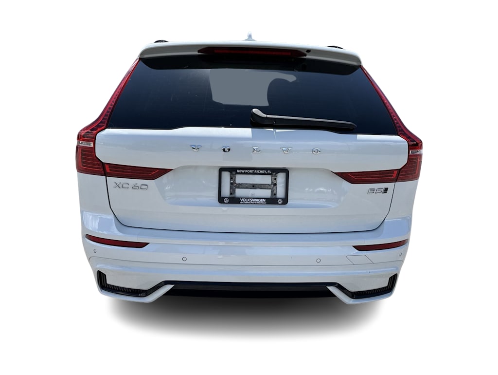 Thumbnail: 2023 Volvo XC60 - 5