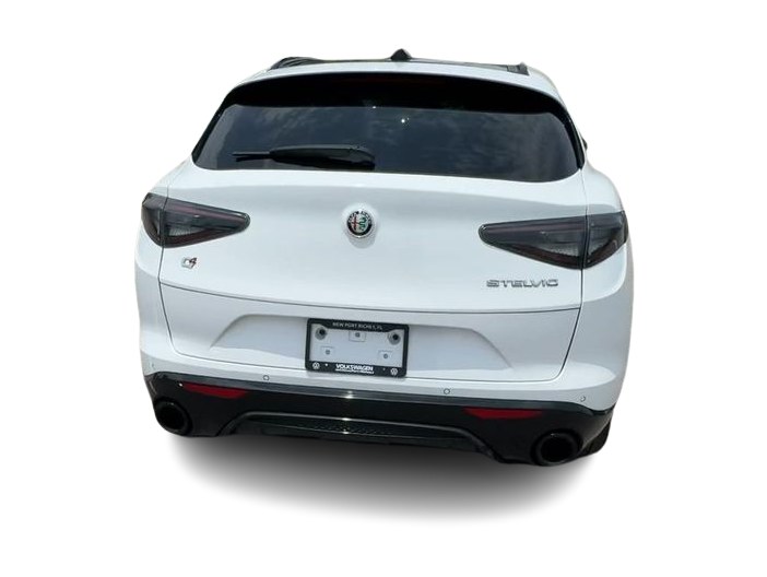Thumbnail: 2024 Alfa Romeo Stelvio - 5