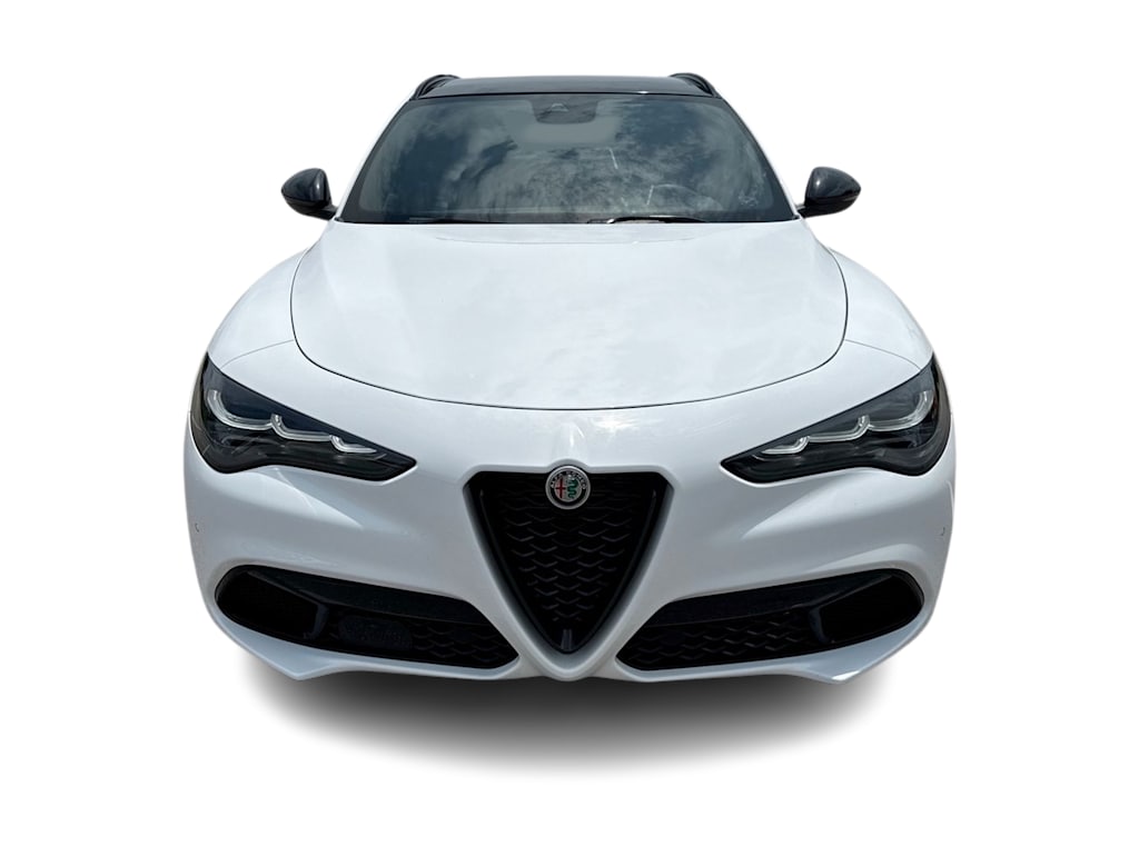 Thumbnail: 2024 Alfa Romeo Stelvio - 32