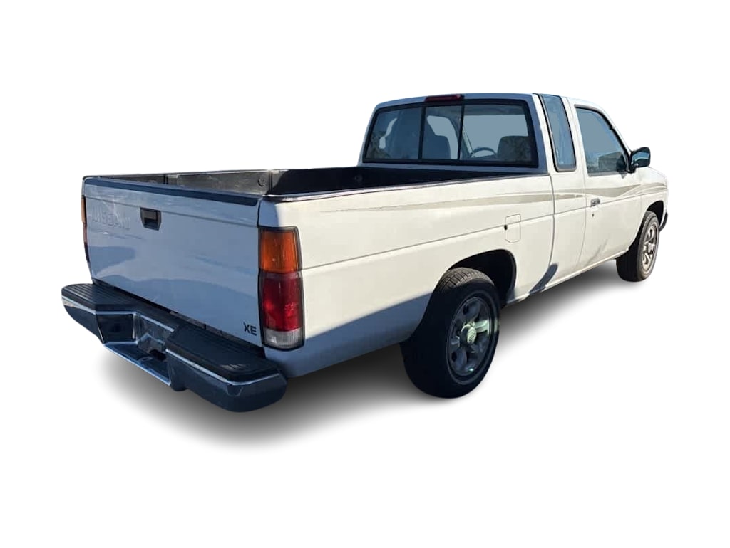 Thumbnail: 1997 Nissan Pickup - 12
