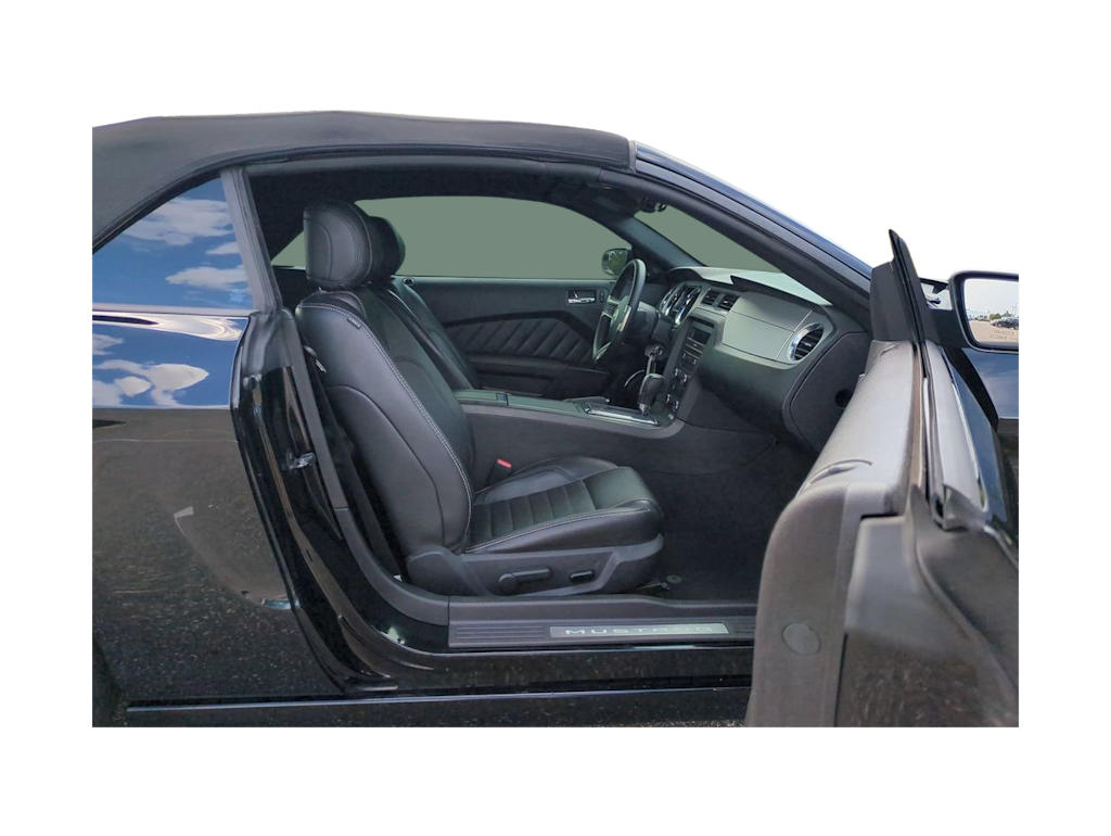 Thumbnail: 2013 Ford Mustang - 21