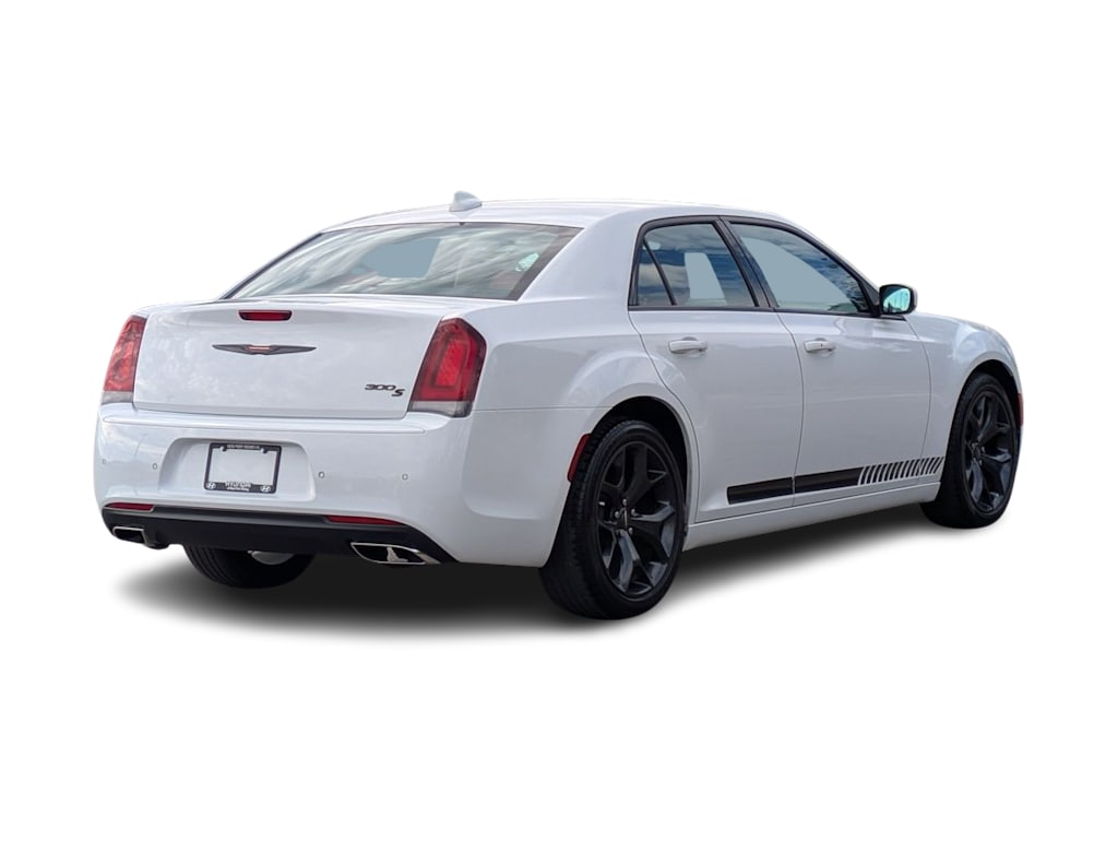 Thumbnail: 2020 Chrysler 300 - 19