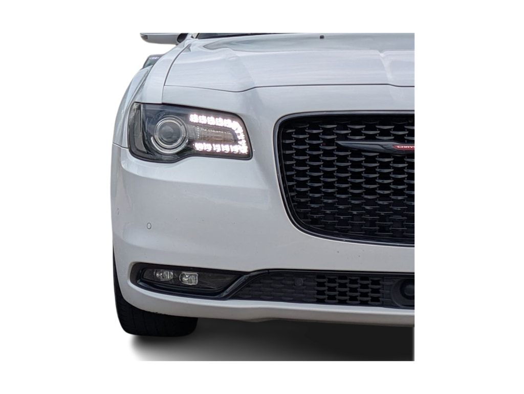Thumbnail: 2020 Chrysler 300 - 20