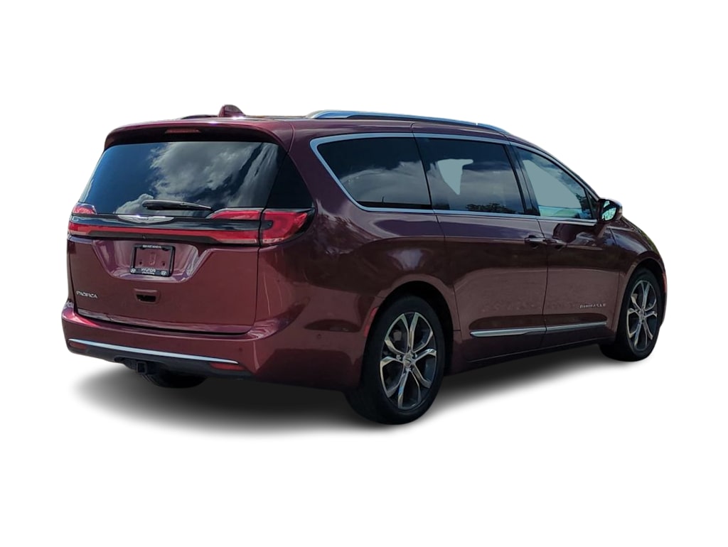 Thumbnail: 2022 Chrysler Pacifica - 18