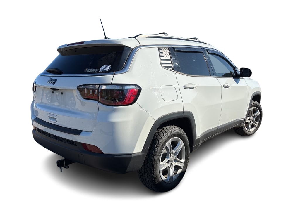 Thumbnail: 2023 Jeep Compass - 10