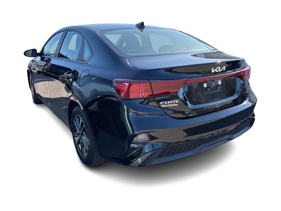 Thumbnail: 2024 Kia Forte - 3