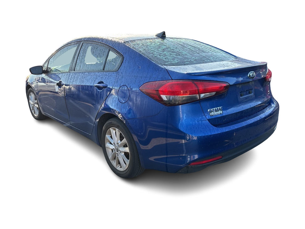 Thumbnail: 2017 Kia Forte - 3