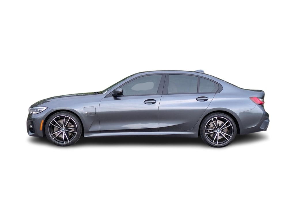Thumbnail: 2022 BMW 3 Series - 3
