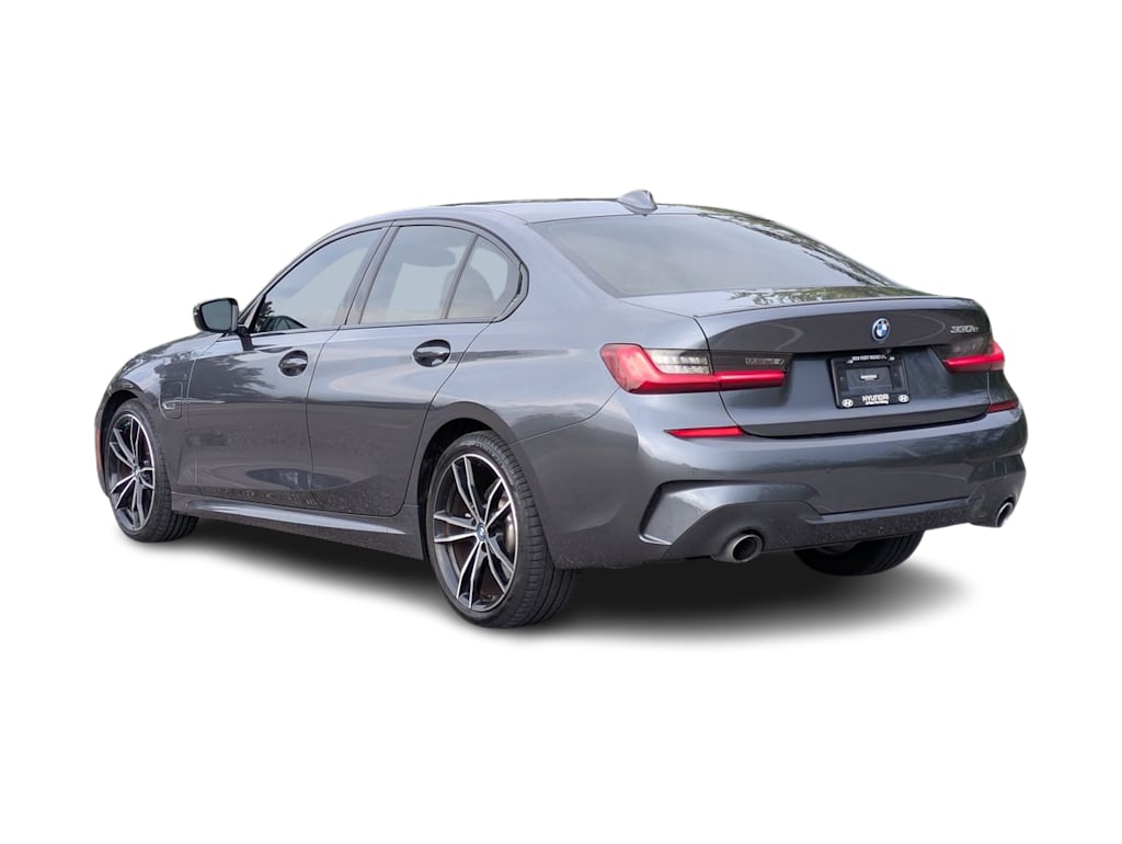 Thumbnail: 2022 BMW 3 Series - 4