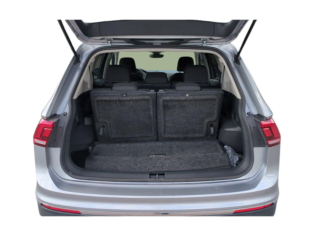 Thumbnail: 2023 Volkswagen Tiguan - 17