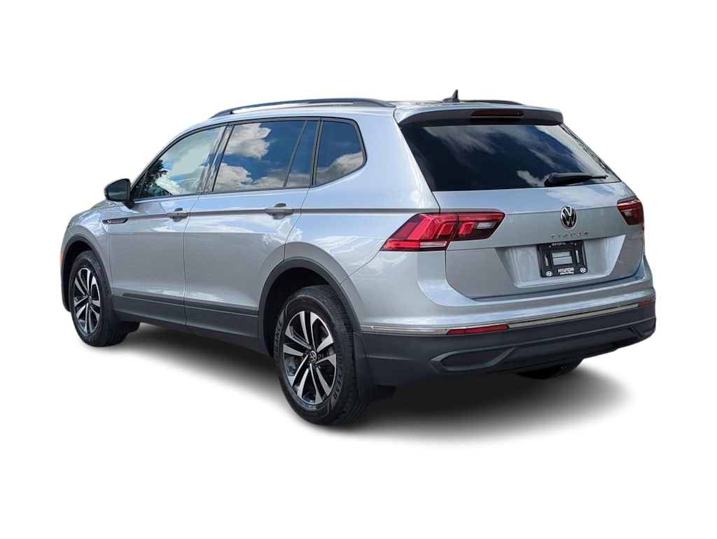 Thumbnail: 2023 Volkswagen Tiguan - 4