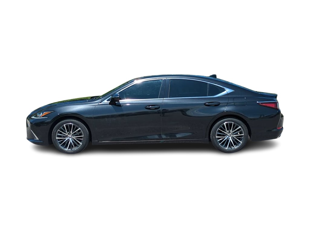 Thumbnail: 2022 Lexus ES - 3