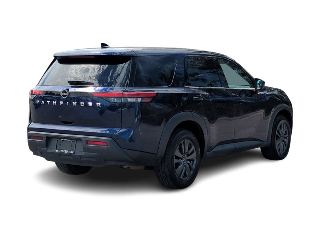 Thumbnail: 2022 Nissan Pathfinder - 18