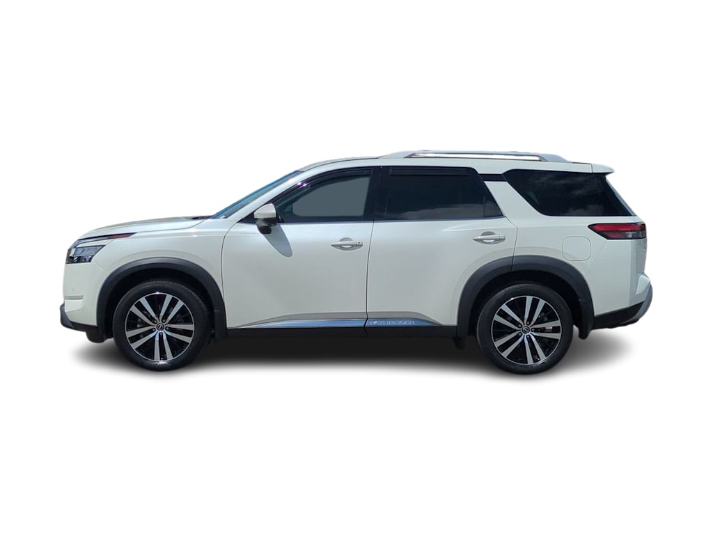 Thumbnail: 2023 Nissan Pathfinder - 3