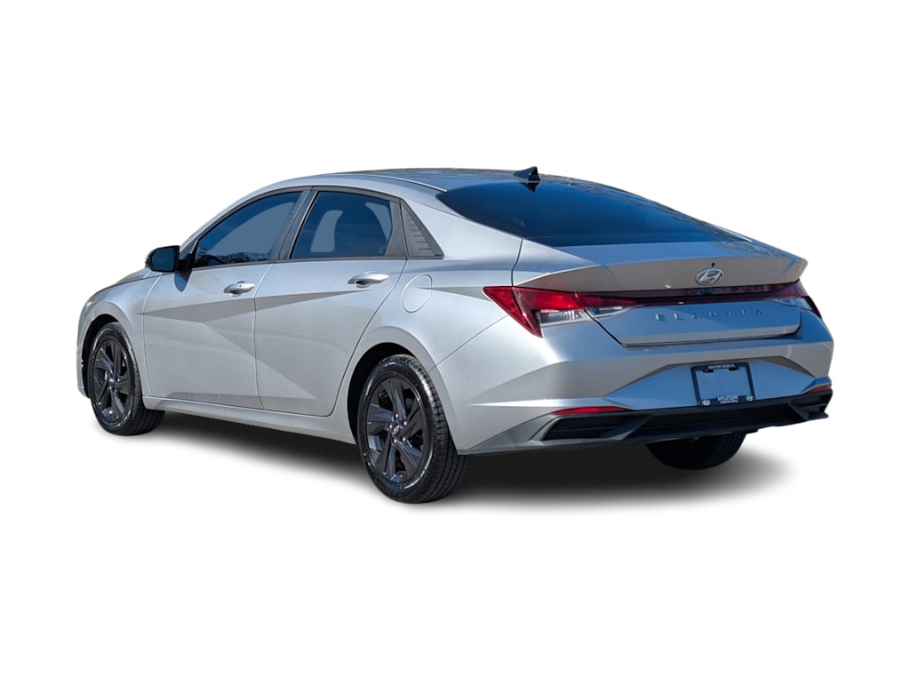 Thumbnail: 2021 Hyundai Elantra - 4