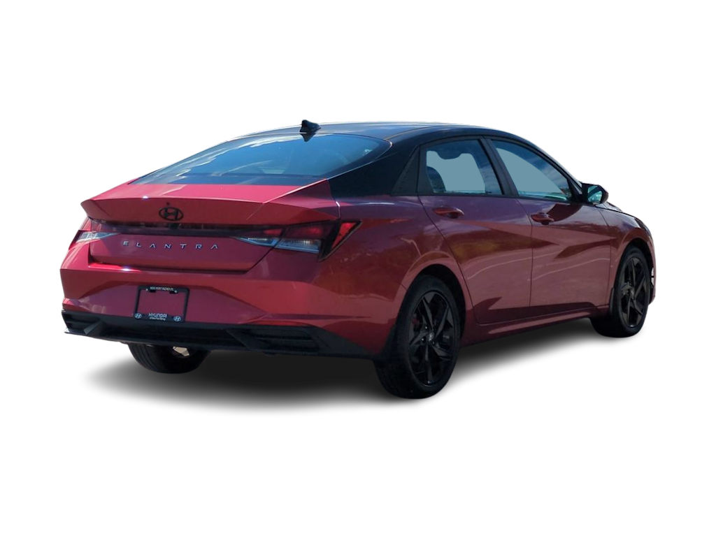 Thumbnail: 2023 Hyundai Elantra - 17