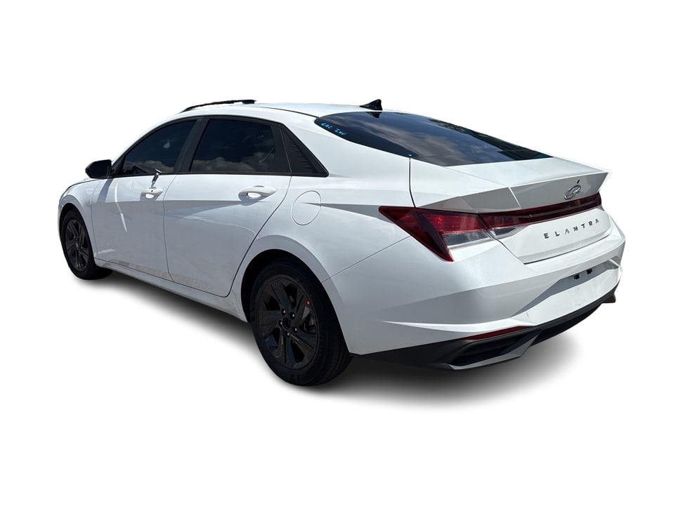 Thumbnail: 2021 Hyundai Elantra - 3