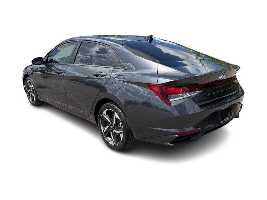 Thumbnail: 2023 Hyundai Elantra - 4