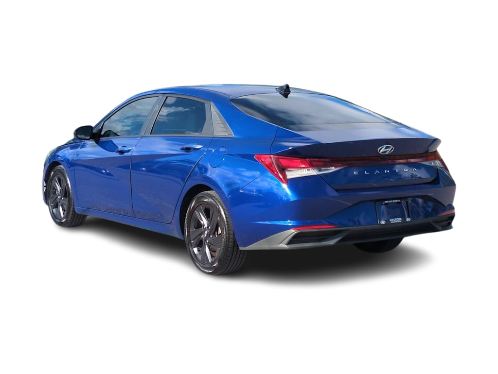 Thumbnail: 2021 Hyundai Elantra - 4