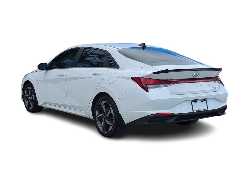 Thumbnail: 2023 Hyundai Elantra - 4
