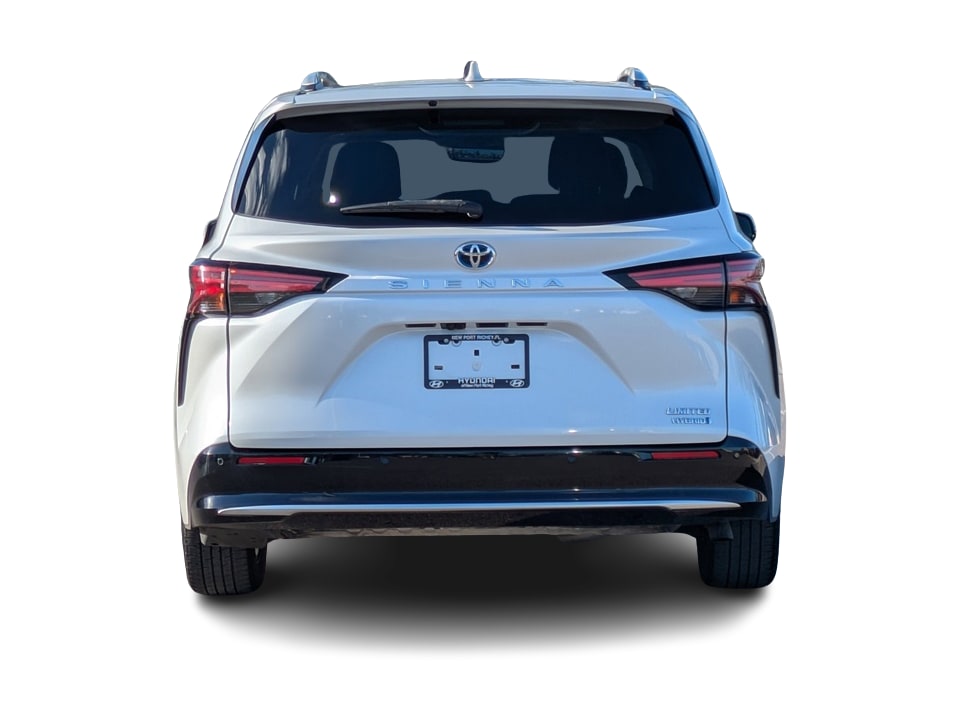 Thumbnail: 2022 Toyota Sienna - 5