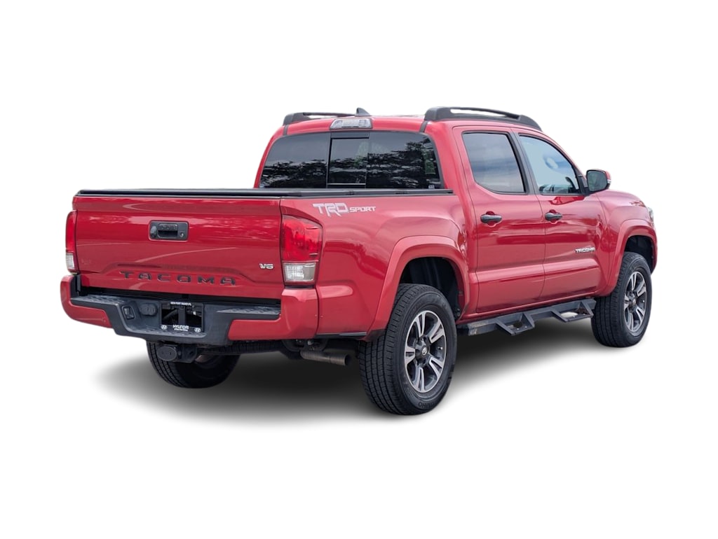 Thumbnail: 2017 Toyota Tacoma - 20