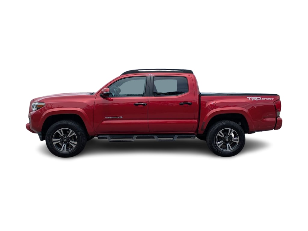 Thumbnail: 2017 Toyota Tacoma - 3