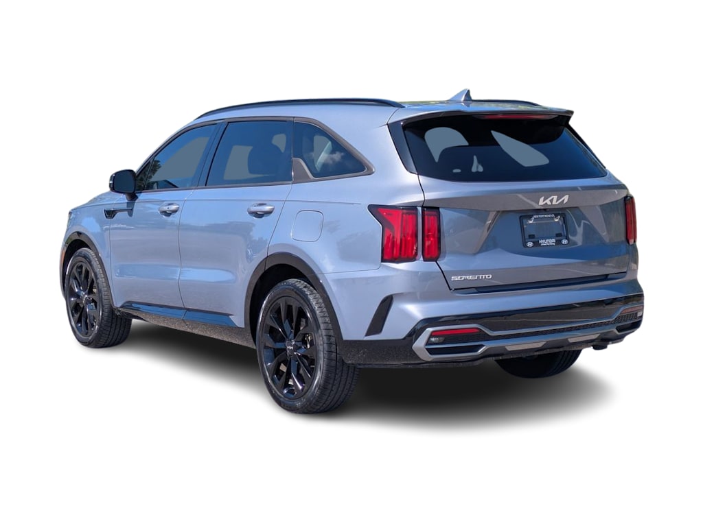 Thumbnail: 2023 Kia Sorento - 4