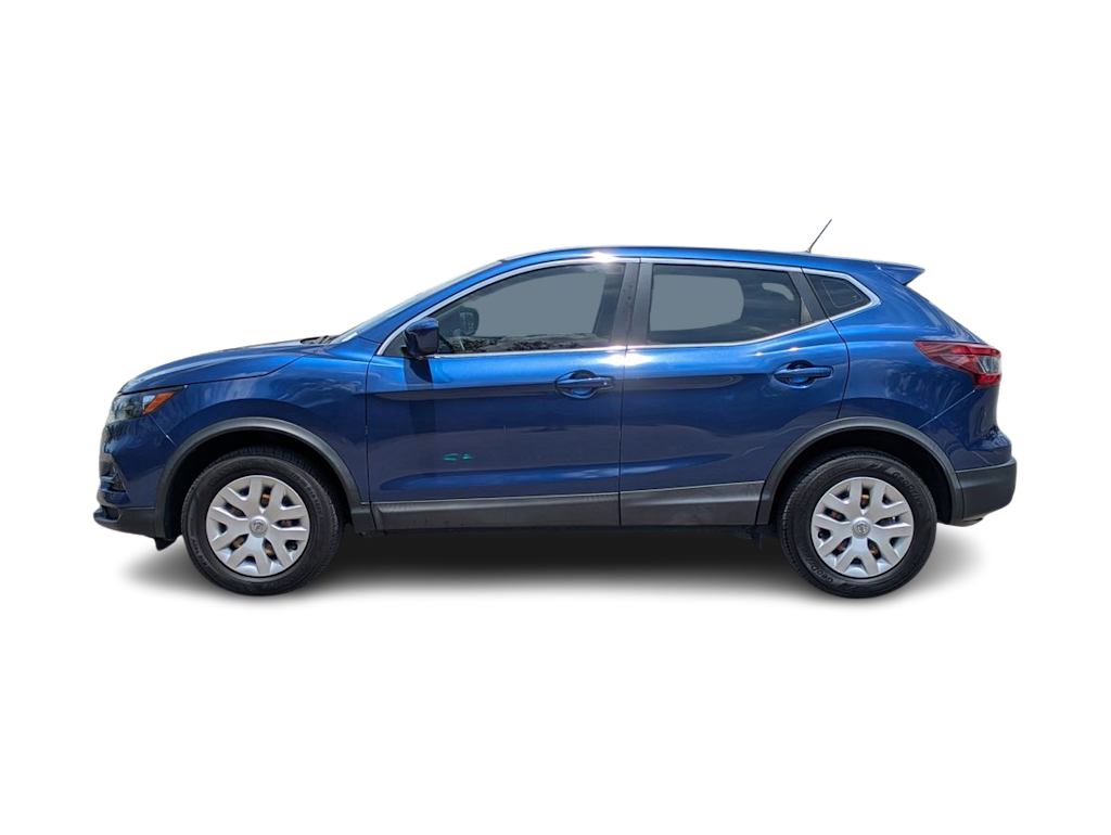 Thumbnail: 2020 Nissan Rogue Sport - 3