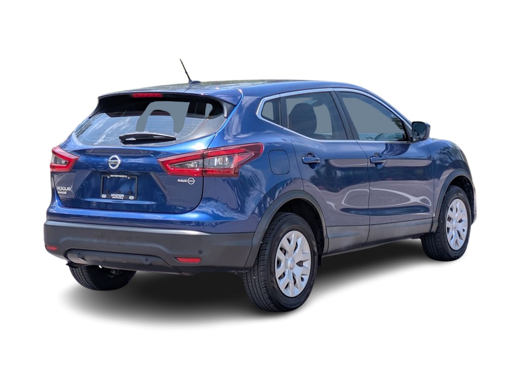 Thumbnail: 2020 Nissan Rogue Sport - 20