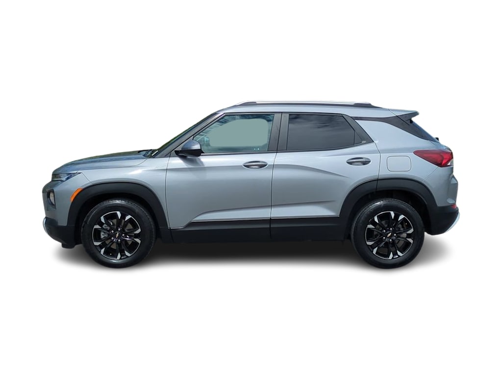 Thumbnail: 2023 Chevrolet TrailBlazer - 3