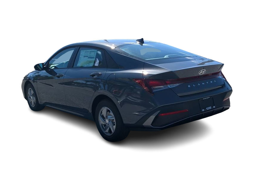 Thumbnail: 2026 Hyundai Elantra - 4