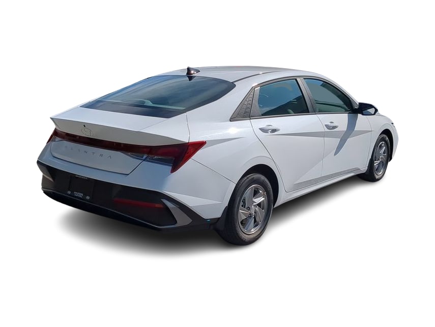 Thumbnail: 2026 Hyundai Elantra - 18