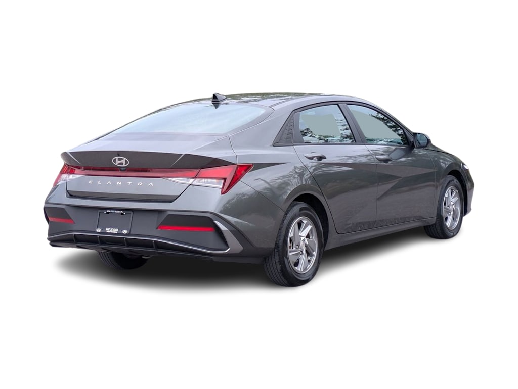 Thumbnail: 2025 Hyundai Elantra - 18