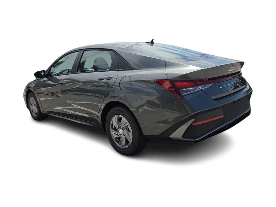 Thumbnail: 2026 Hyundai Elantra - 4