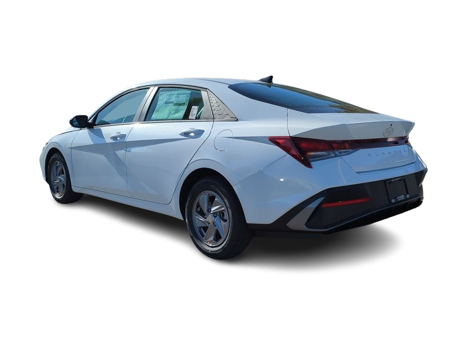 Thumbnail: 2026 Hyundai Elantra - 4